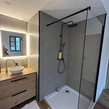 T2 Proche De La Cité Gastronomique Digione